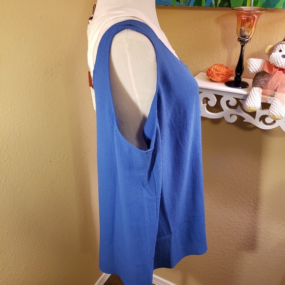 Blue & White Tank Top - Picture 6 of 7